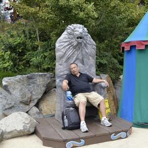 Meet your Posher, Carlos